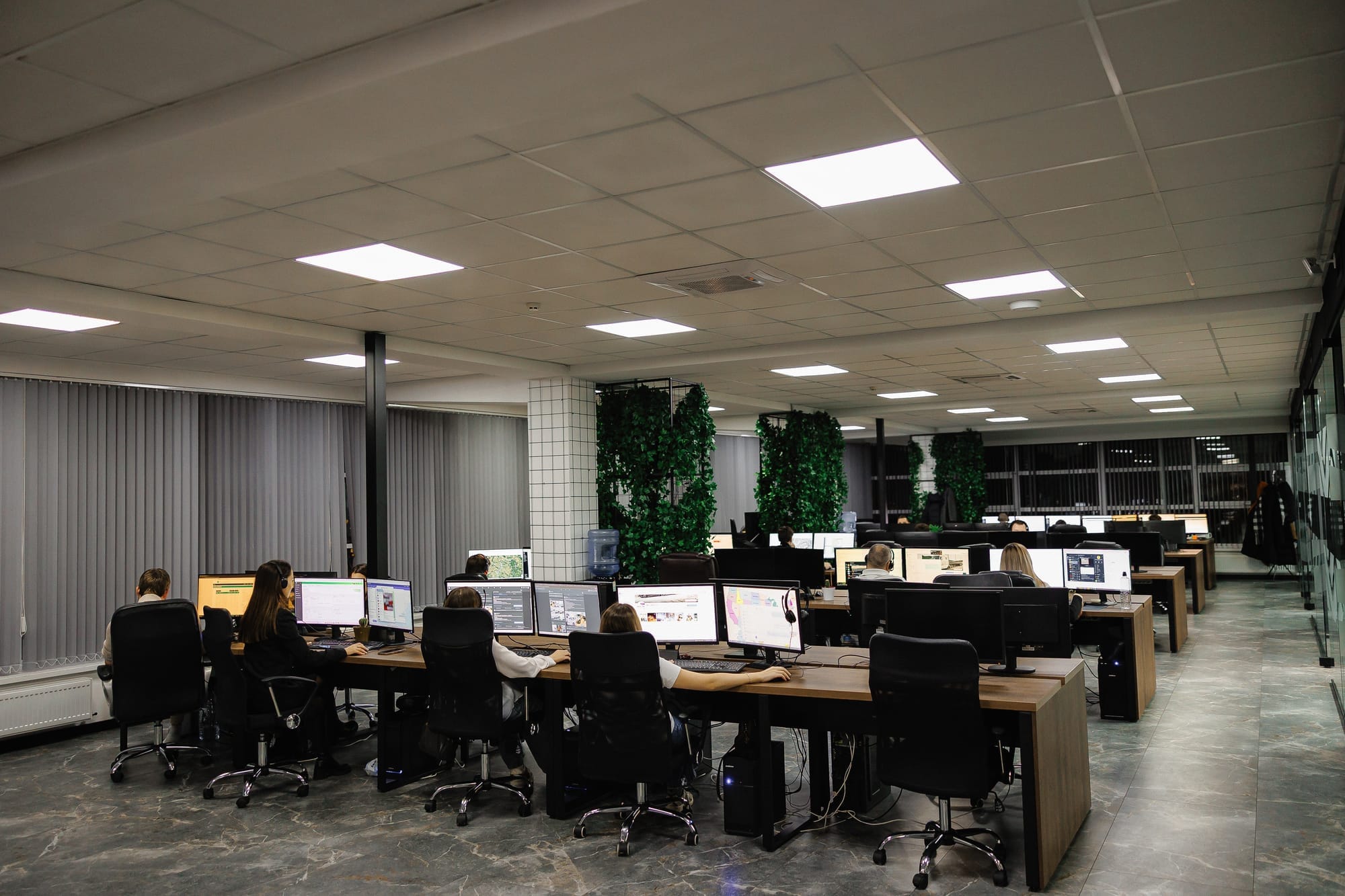 MDX Line operations floor with full dispatch team